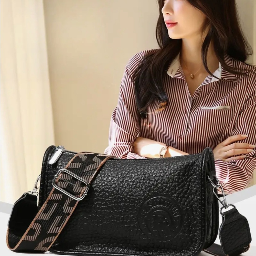 Black Pebble Textured Shoulder Bag with Logo Strap NIP - Picture 10 of 11